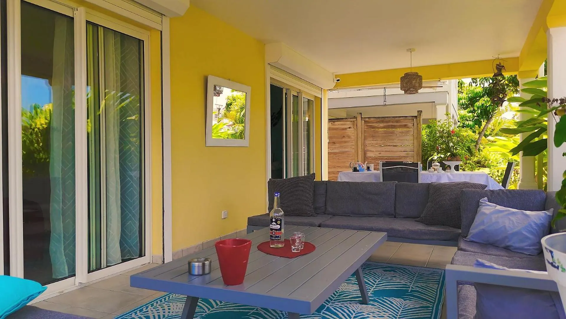 Tropik'O Bord Apartment Le Moule